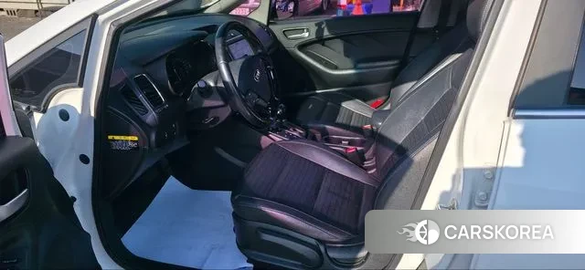 Kia The New K3 id 3656966 из Кореи 20