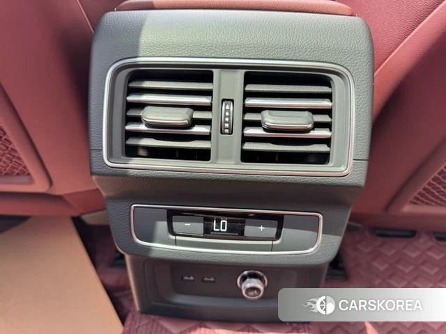 Audi Q5L id 4329202 из Китая 16