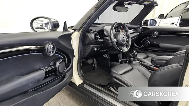 Mini Cooper Convertible id 3726853 из Кореи 20