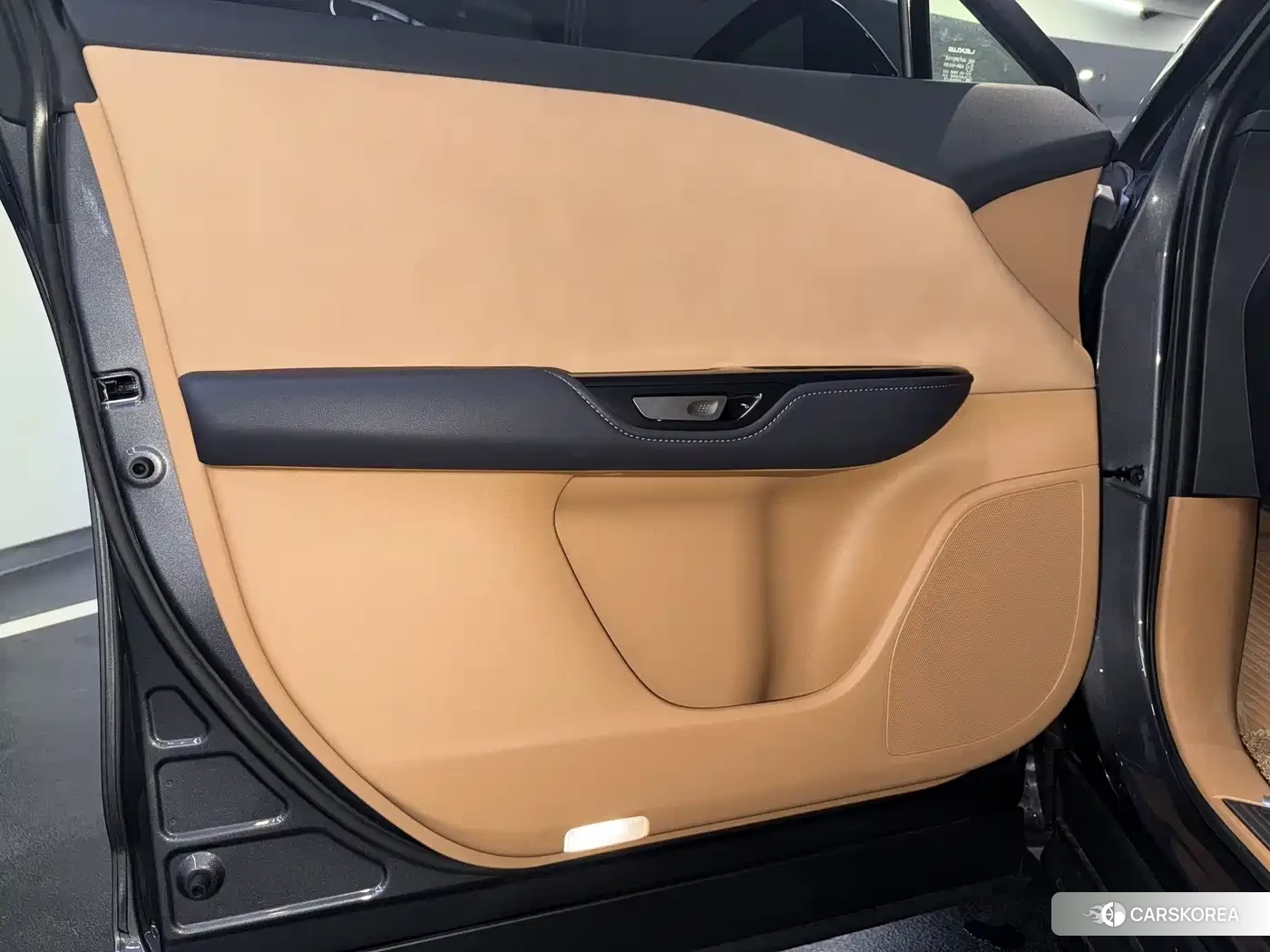 Lexus RZ id 4570639 из Китая 17