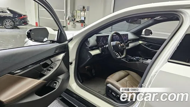 BMW 5 Series (G60) id 2734021 из Кореи 20