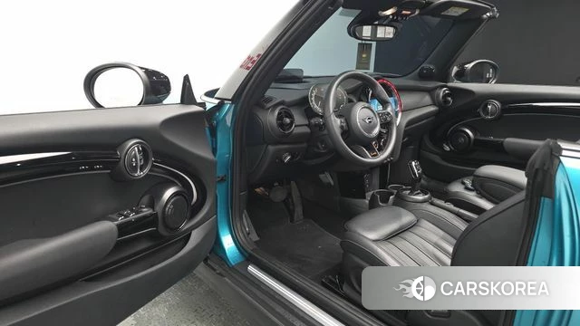 Mini Cooper S Convertible id 4602926 из Кореи 31