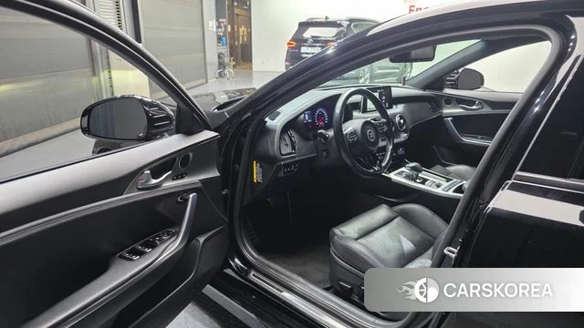 Kia Stinger id 3905516 из Кореи 20