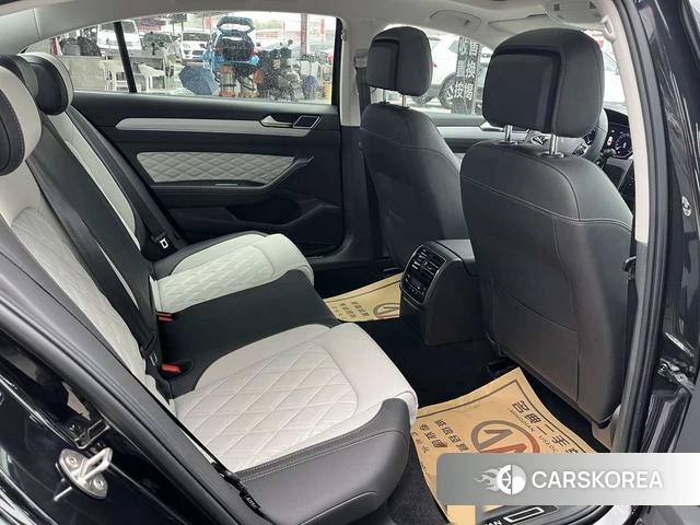 Volkswagen Magotan id 4365911 из Китая 19