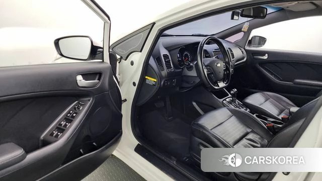 Kia The New K3 id 3905928 из Кореи 20