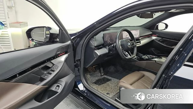 BMW 5 Series (G60) id 4612753 из Кореи 31