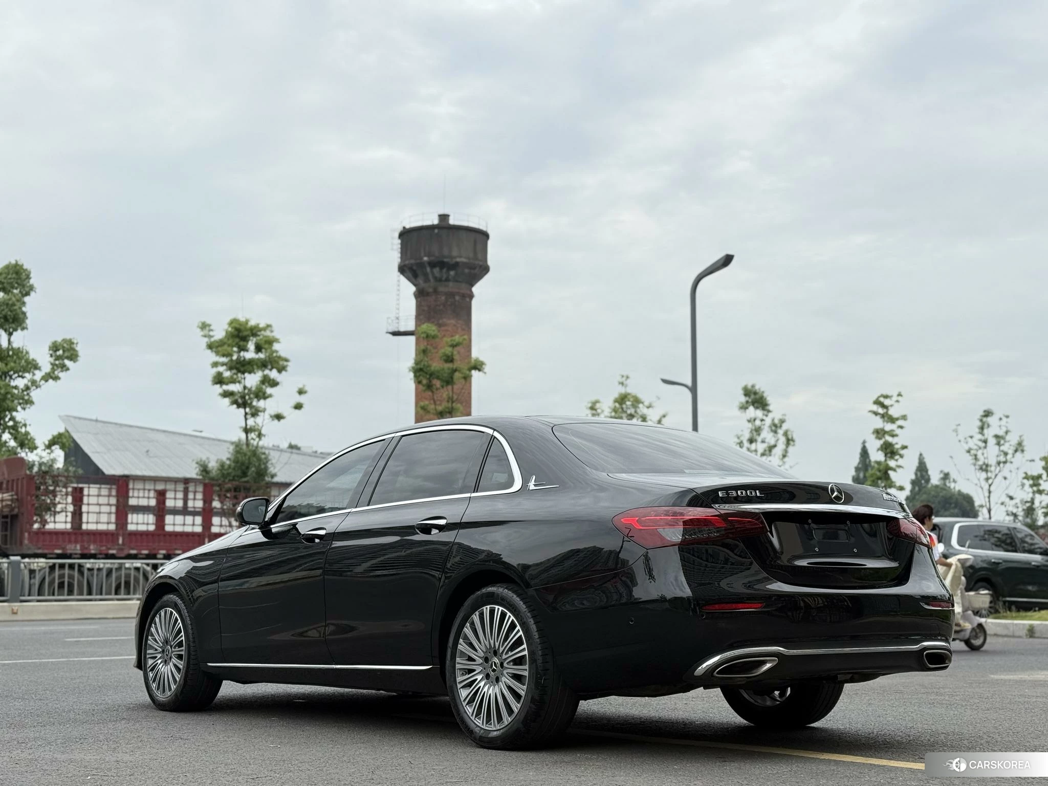 Mercedes-Benz E-class id 4440680 из Китая 19