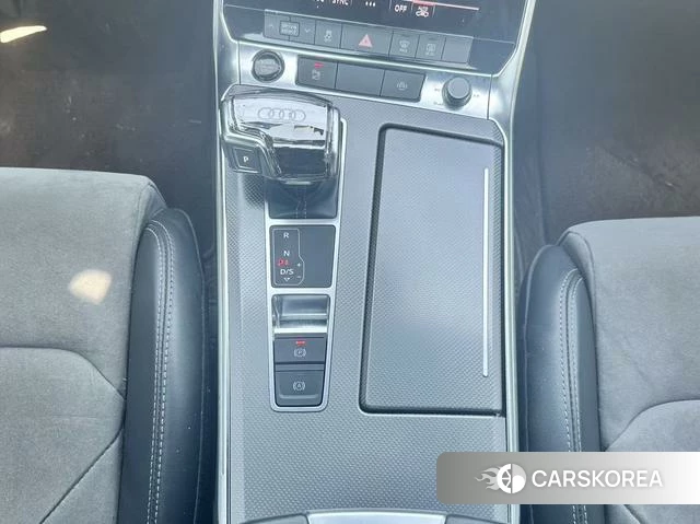Audi A6L id 4290306 из Китая 18