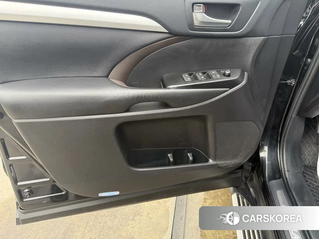 Toyota Highlander id 4298388 из Китая 18