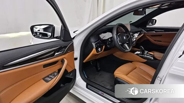 BMW 5 Series (G30) id 3504070 из Кореи 20