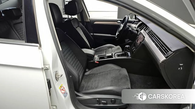 Volkswagen Passat GT (B8) id 3834888 из Кореи 20