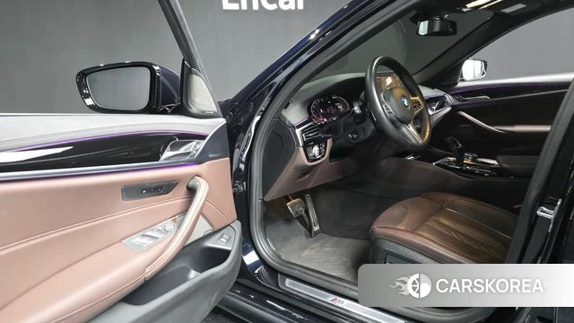 BMW 5 Series (G30) id 3799943 из Кореи 20