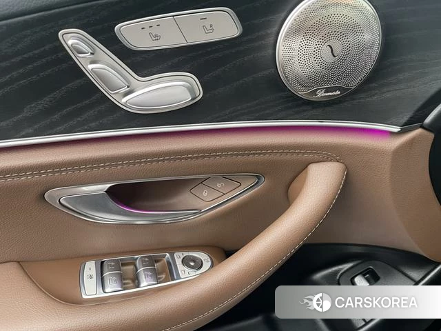 Mercedes-Benz E-class PHEV id 4261041 из Китая 15