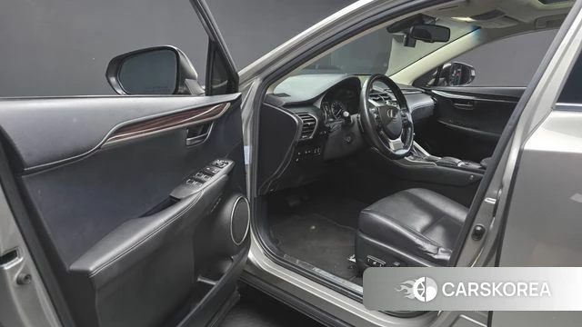 Lexus NX300h id 4732707 из Кореи 20