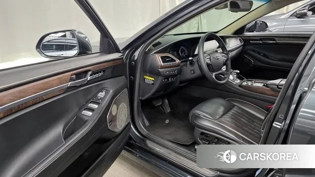 Genesis G90 id 3708934 из Кореи 20