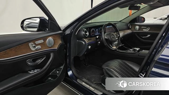 Mercedes-Benz E-Class W213 id 4471729 из Кореи 35