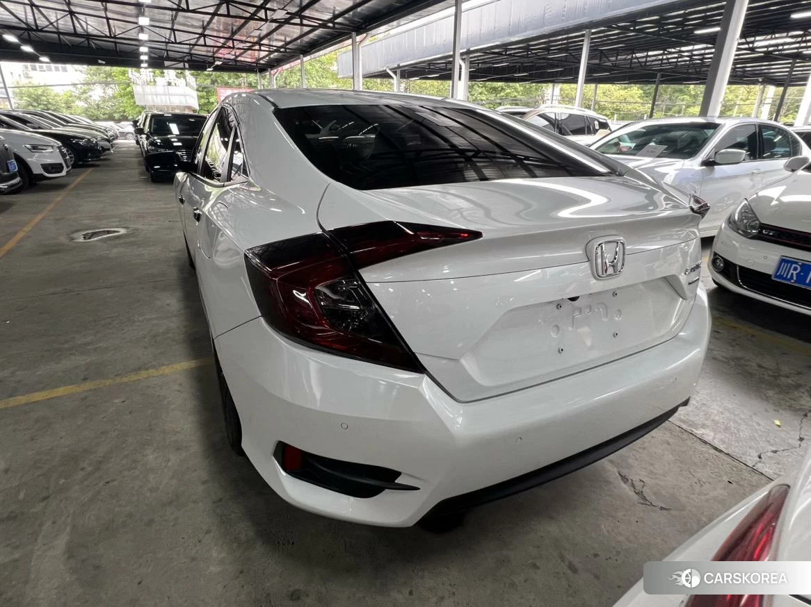Honda Civic id 4499116 из Китая 14