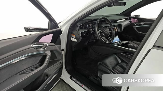 Audi e-Tron id 3915199 из Кореи 20