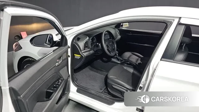 Hyundai Avante AD id 3583500 из Кореи 20