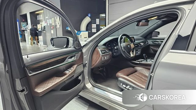 BMW 7 Series (G11) id 4556621 из Кореи 33