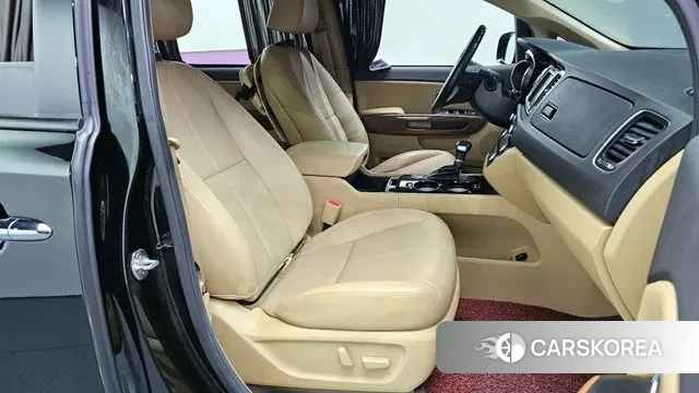 Kia All New Carnival id 2981961 из Кореи 20