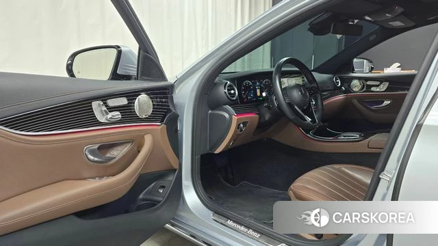 Mercedes-Benz E-Class W213 id 4293877 из Кореи 33