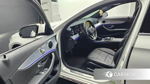 Mercedes-Benz E-Class W213 id 4188081 из Кореи 31