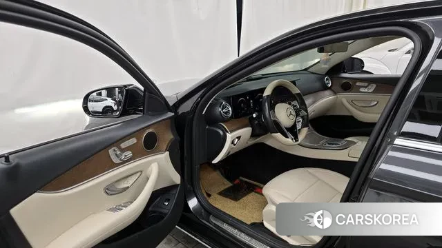 Mercedes-Benz E-Class W213 id 3611658 из Кореи 20