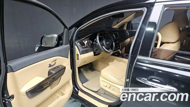 Kia The New Carnival id 2601821 из Кореи 20