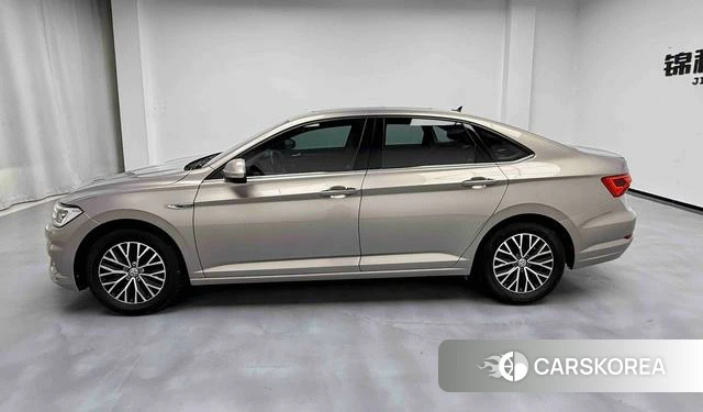 Volkswagen Sagitar id 4298368 из Китая 20