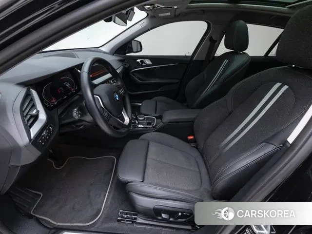 BMW 1 Series (F40) id 3388845 из Кореи 20