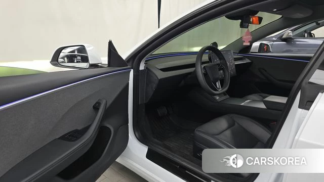 Tesla Model 3 id 4645219 из Кореи 31