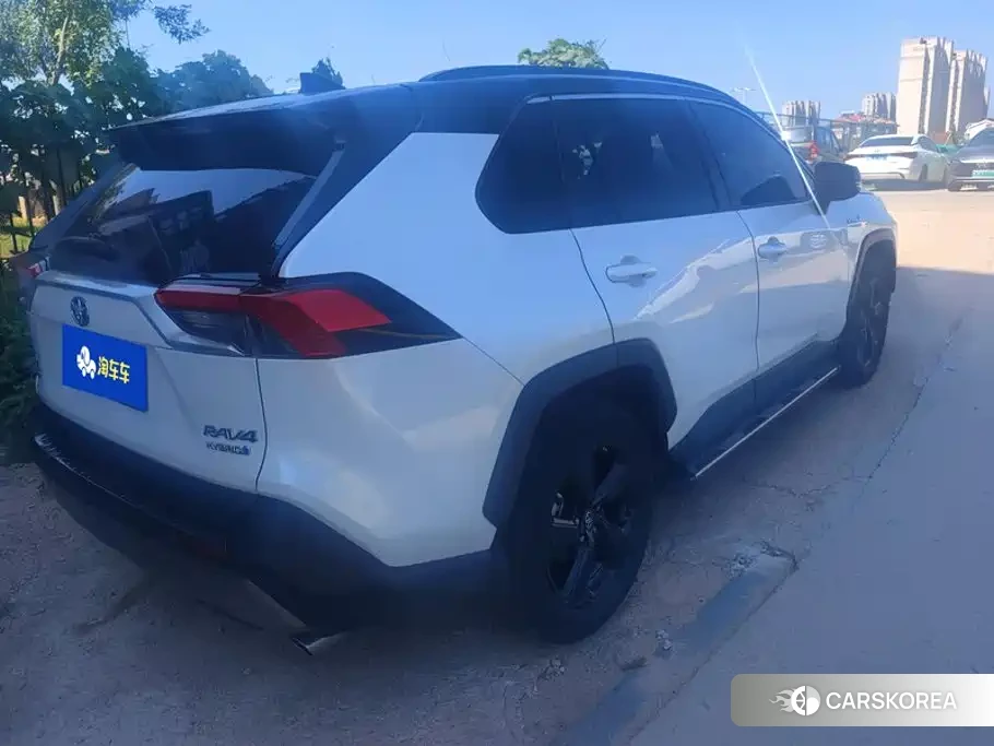 Toyota RAV4 id 4679768 из Китая 16