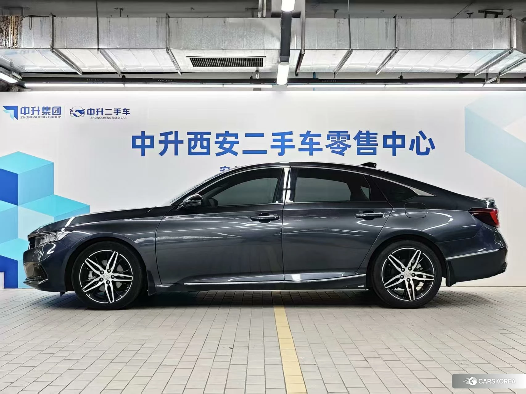 Honda Accord id 4453019 из Китая 13