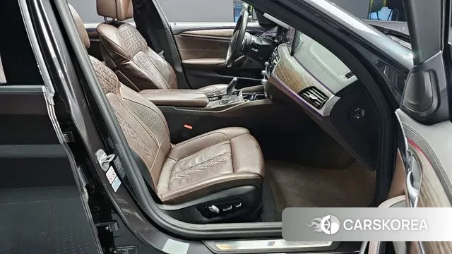 BMW 5 Series (G30) id 3626379 из Кореи 20