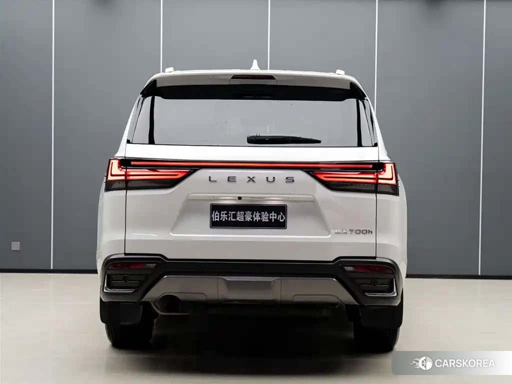 Lexus LX id 4547971 из Китая 19
