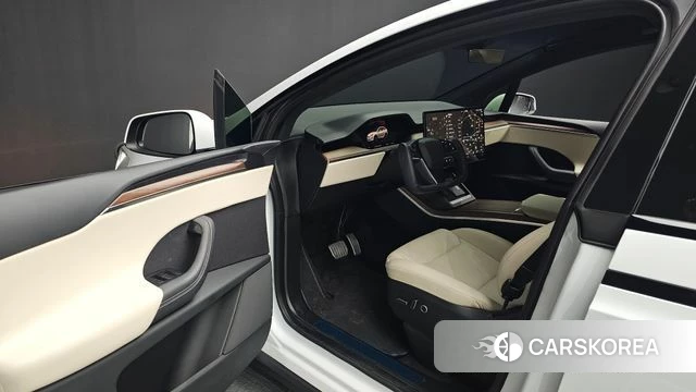 Tesla Model X id 4560932 из Кореи 36