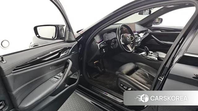 BMW 5 Series (G30) id 3458717 из Кореи 20