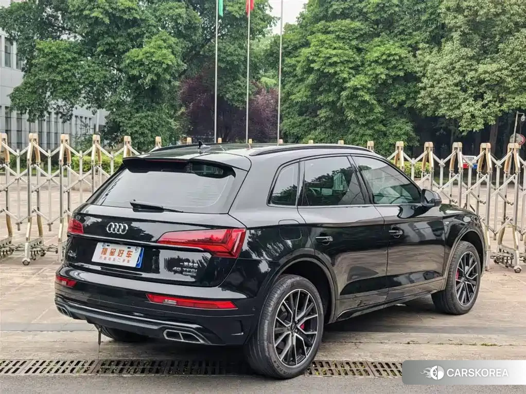 Audi Q5L id 4680570 из Китая 14