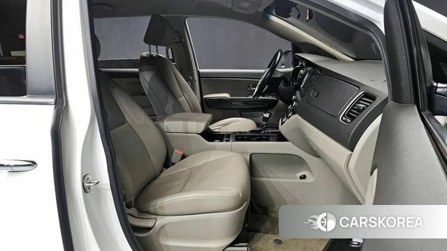 Kia All New Carnival id 3808463 из Кореи 20