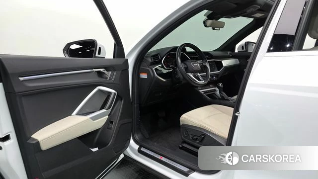Audi Q3 (F3) id 4635741 из Кореи 30