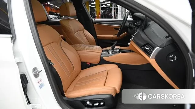 BMW 5 Series (G30) id 3590991 из Кореи 20