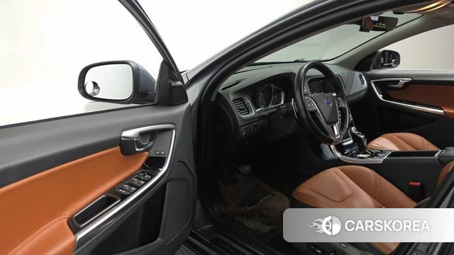 Volvo S60 id 4305173 из Кореи 34