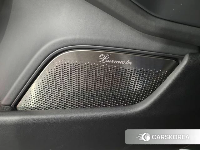Porsche Taycan id 4559974 из Кореи 20