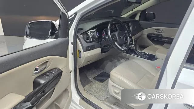 Kia The New Carnival id 3530684 из Кореи 20