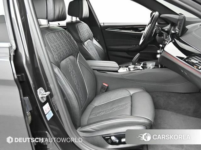 BMW 5 Series (G30) id 4556311 из Кореи 14