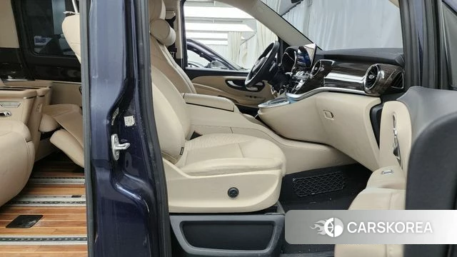Mercedes-Benz V-Class id 3884057 из Кореи 20