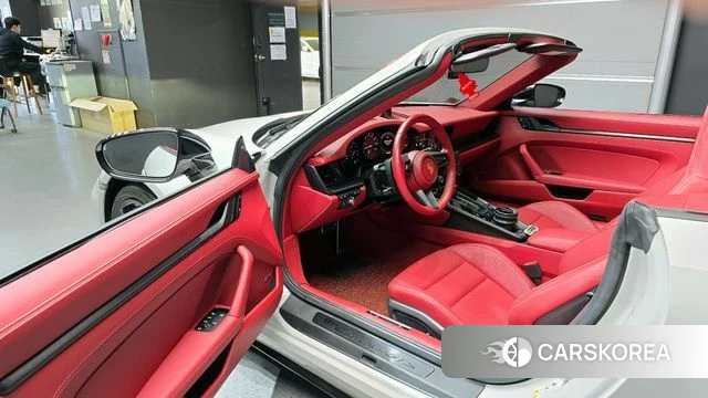 Porsche 911(992) id 4281001 из Кореи 30