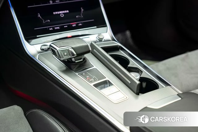 Audi A6L id 4300996 из Китая 25
