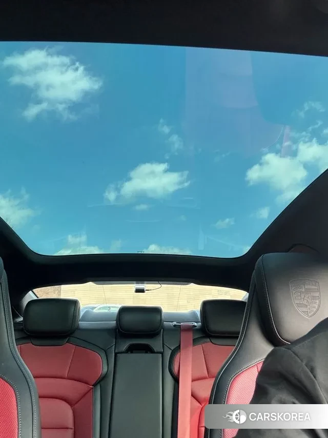 Porsche Taycan id 3644408 из Кореи 10